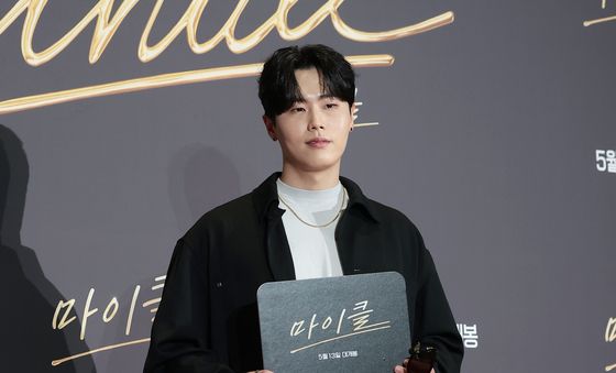 '마이클' VIP 시사회 찾은 영제이