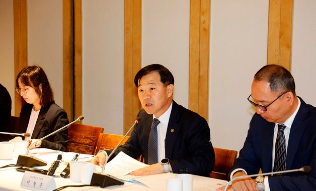 이형훈 제2차관, 중동전쟁 대응 보건의약단체 회의