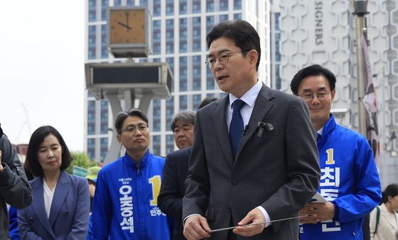 공약 발표하는 정원오 후보