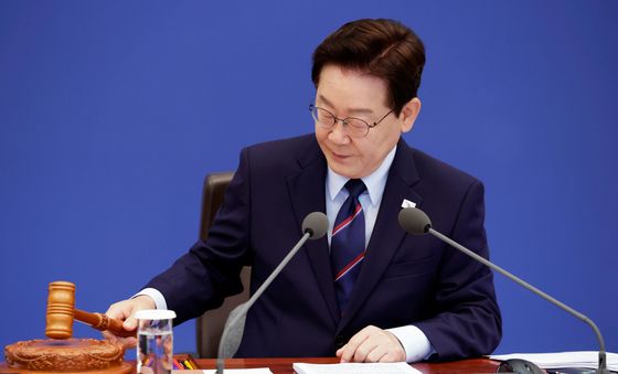 국무회의 주재하는 이재명 대통령