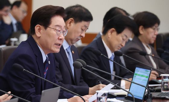 국무회의 주재하는 이재명 대통령