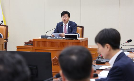 발언하는 박상혁 소위원장