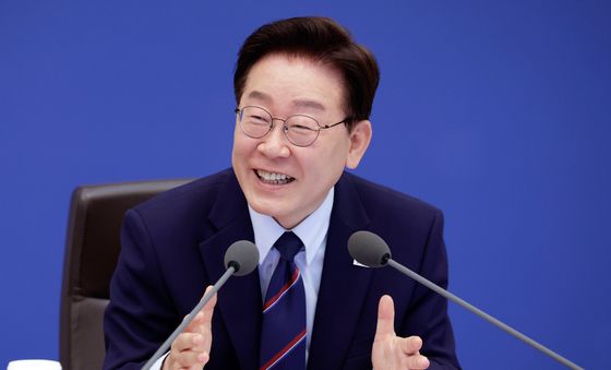 국무회의 발언하는 이재명 대통령