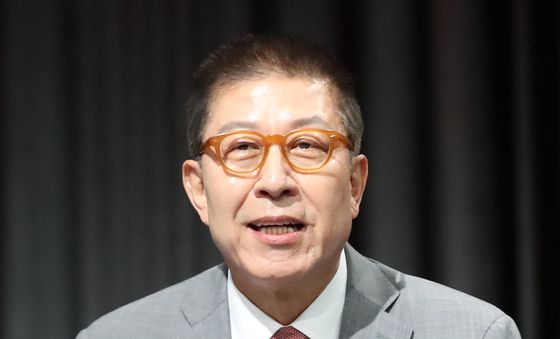 토론회 리허설하는 박형준 부산시장 후보
