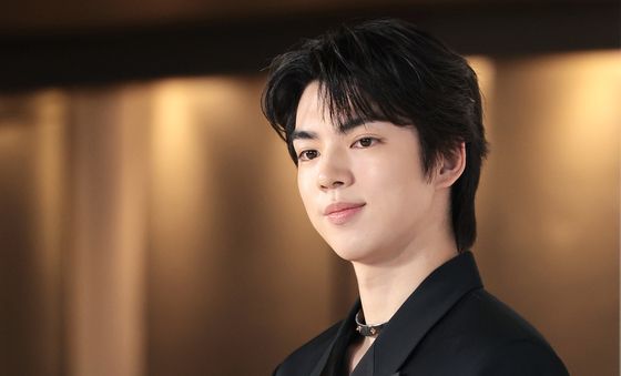 차준한, 감탄 절로 나는 꽃미모