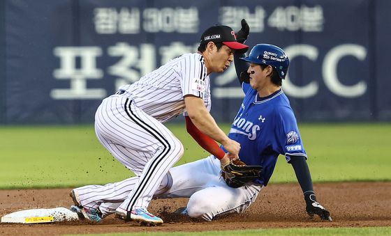 도루 아웃 되는 구자욱