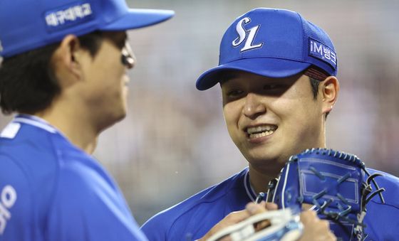 미소 찾은 최원태