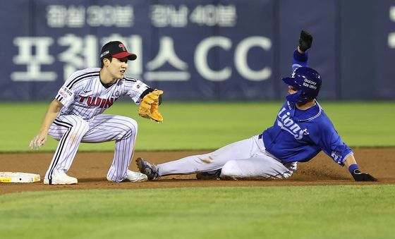 2루 훔치는 박승규