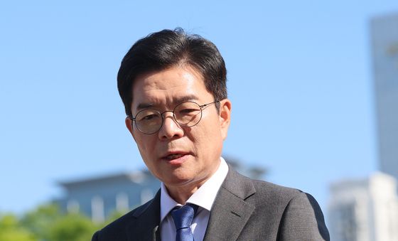 질문에 답하는 정원오 후보