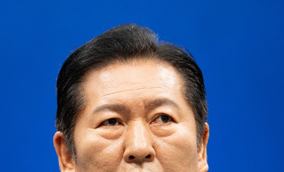 지방선거 20여 일 앞두고 기자회견 연 정청래 대표
