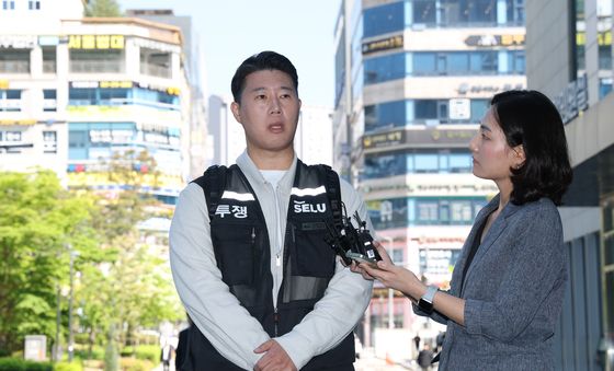 삼성전자 파업 금지 가처분 2차 심문 출석하는 최승호 위원장