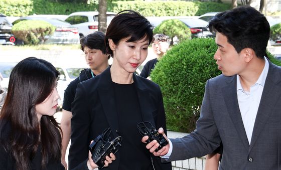노소영 관장, 재산 분할 파기환송심 조정 출석