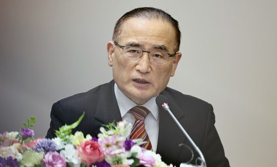 발언하는 위성락 안보실장