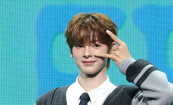 강우진, 플레어 유로 핫 데뷔