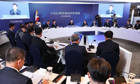 K-조선 미래비전 간담회 발언하는 이재명 대통령