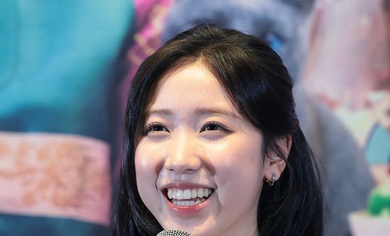 인사말 하는 이레