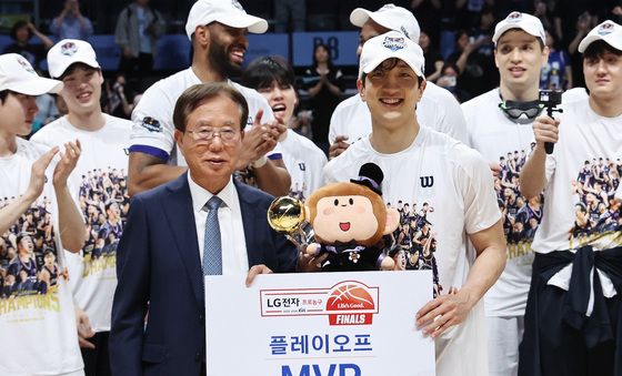 MVP 선정된 허훈