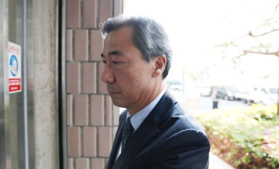 '관저 이전 특혜 의혹' 윤재순 전 총무비서관, 2차 종합특검 출석