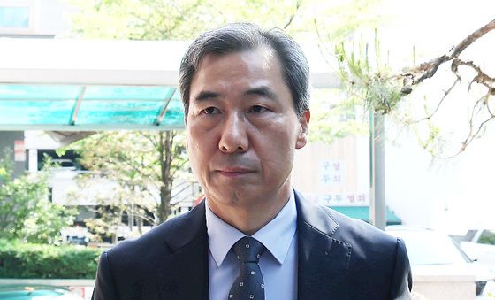 2차 종합특검 들어가는 윤재순 전 총무비서관