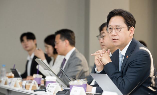 발언하는 배경훈 부총리