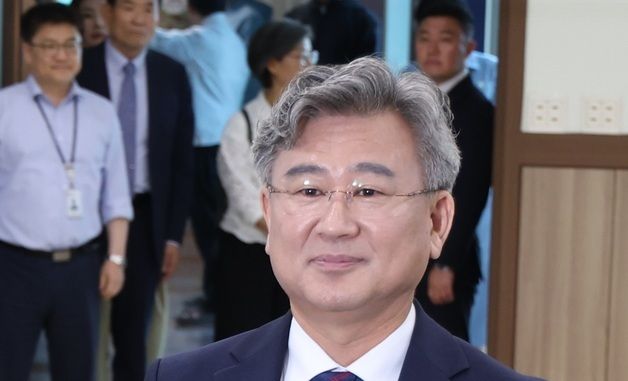 후보 등록하는 천호성