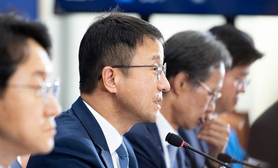 모두 발언하는 한병도 민주당 원내대표