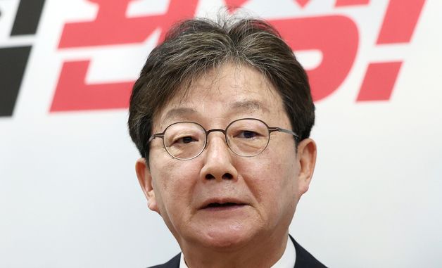 발언하는 유승민 전 의원