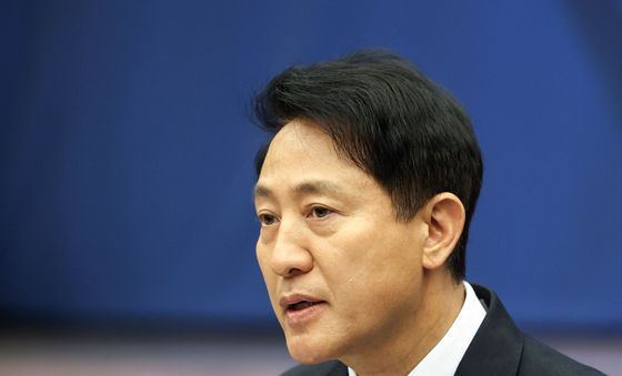 질의응답하는 오세훈 후보