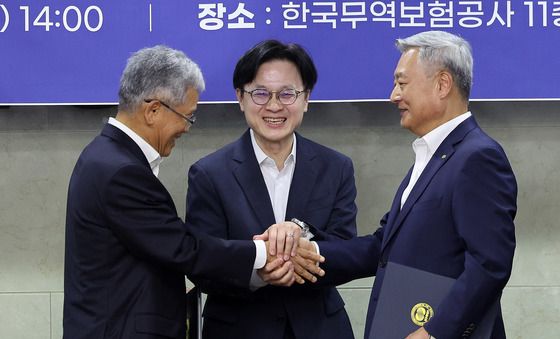 한전-한수원 갈등 끝낸다…정부, 원전수출 컨트롤타워 맡는다