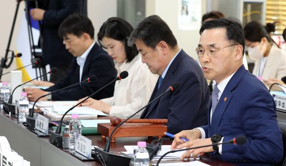 국가교육위원회 5차회의 주재하는 차정인 위원장