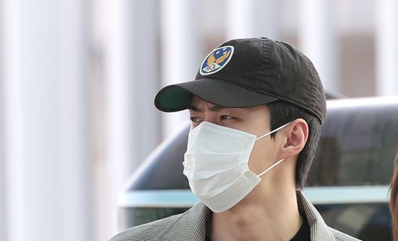 출국하는 엑소 세훈