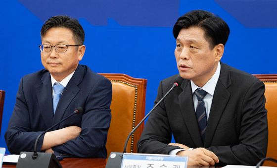 진보당과 단일화 합의 밝히는 조승래 민주당 사무총장
