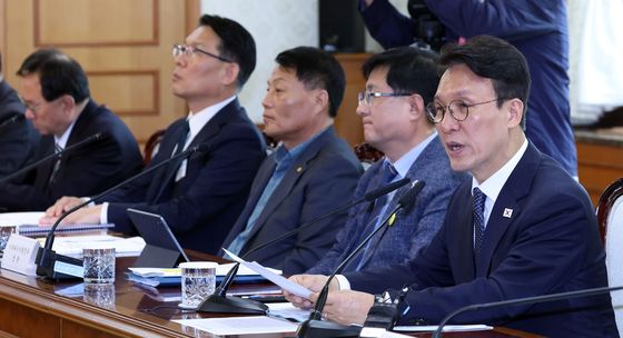 가물관리위원회 본회의 주재하는 김민석 총리