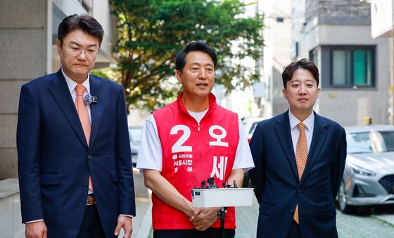 개혁신당과 청년 주거공간 찾은 오세훈 '野 의견 공유'