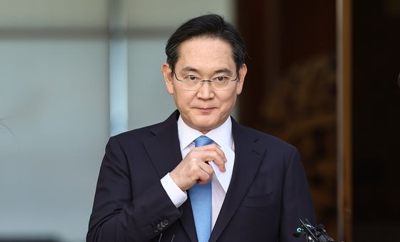 입장문 꺼내는 이재용 회장