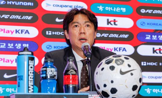 손흥민 등 북중미 월드컵 26명 최종 확정, 답변하는 홍명보