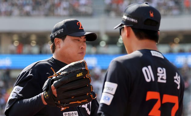 '5이닝 2실점' 류현진, 승리투수 요건 갖추고 교체