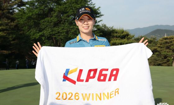 방신실, 두산매치플레이서 대역전극 우승