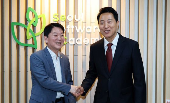 청년 현장 함께 찾은 오세훈·안철수