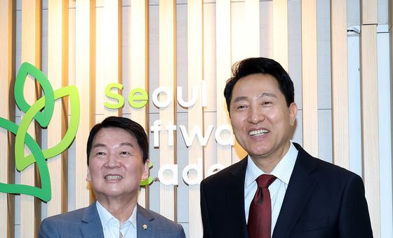 청년 취업 현장 찾은 오세훈·안철수