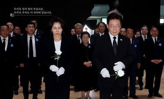 이재명 대통령, 옛 전남도청 상무관 헌화