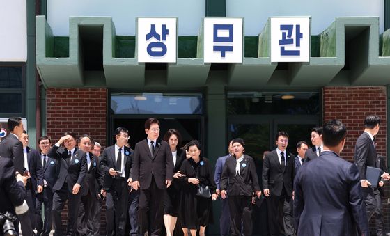 이재명 대통령, 옛 전남도청 상무관 헌화