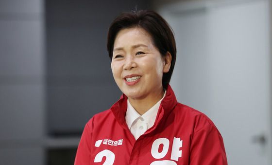질문에 답하는 양향자 후보