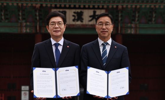 정원오·위성곤 후보, 서울-제주 상생협력 정책협약