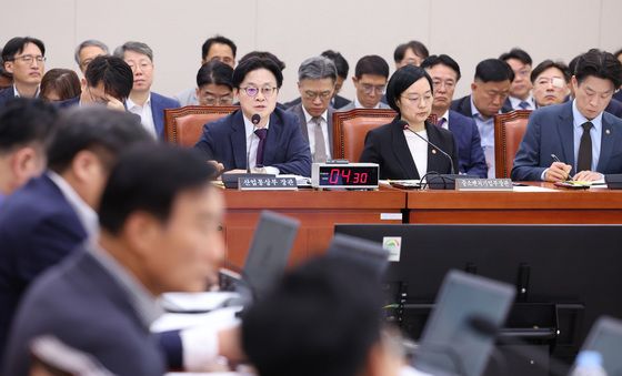산자위 답변하는 김정관 장관