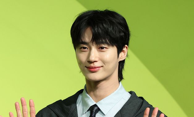 변우석, 스윗한 인사