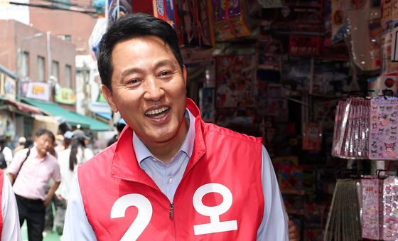 오세훈 후보, 창신동 문구완구거리 방문