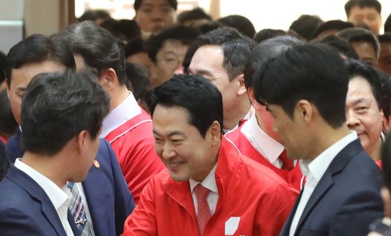 경남도당 찾은 장동혁 상임선거대책위원장
