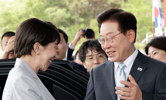 이재명 대통령, 다카이치 日 총리 영접