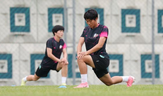 훈련하는 北 내고향여자축구단